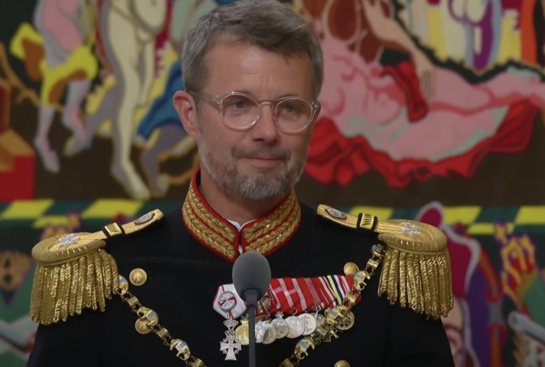 Kronprins Frederik holder tale for Dronning Margrethe i anledning af hendes 50-års regentjubilæum