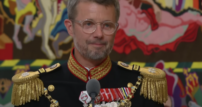 Kronprins Frederik holder tale for Dronning Margrethe i anledning af hendes 50-års regentjubilæum